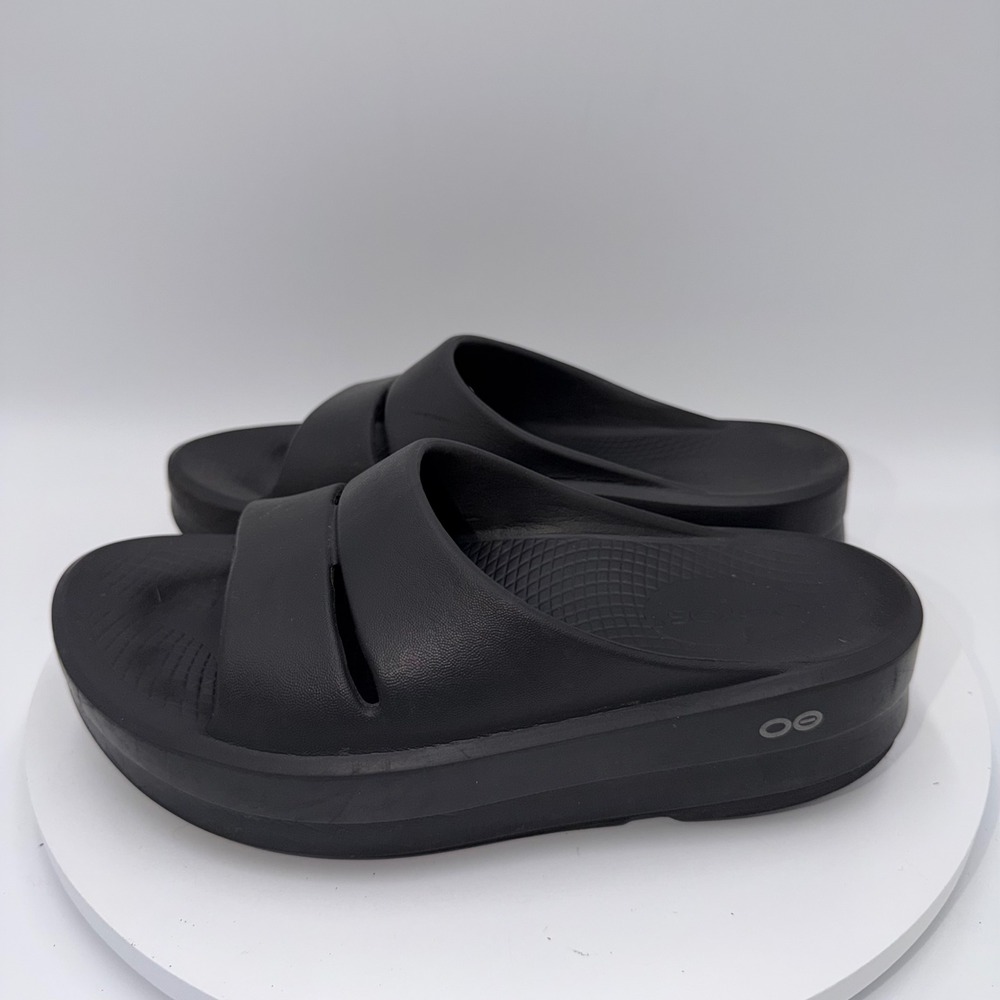 OOFOS OOlala Luxe Platform Slide Sandals Black Recovery Shoes Womens 7 EU 38